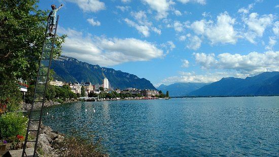 Promenade sur les quais de Montreux